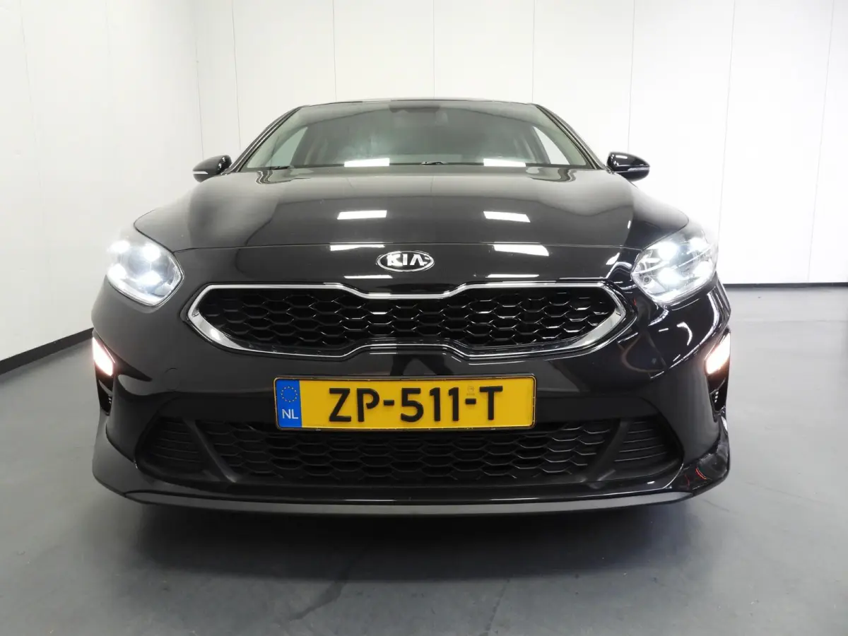 1.0 T-GDi DynamicLine NAVI/CAMERA/CLIMA/CRUISE/16"LMV!
