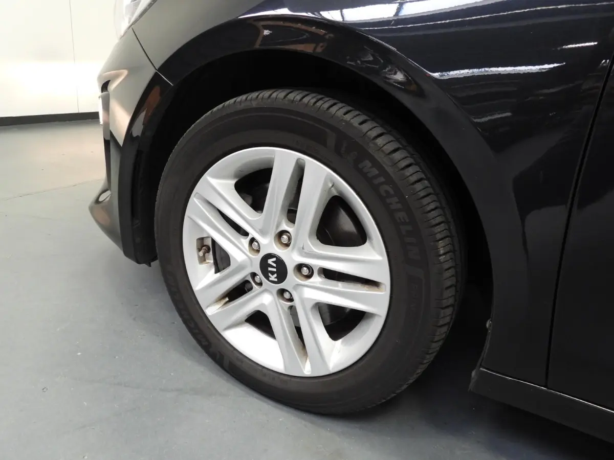 1.0 T-GDi DynamicLine NAVI/CAMERA/CLIMA/CRUISE/16"LMV!