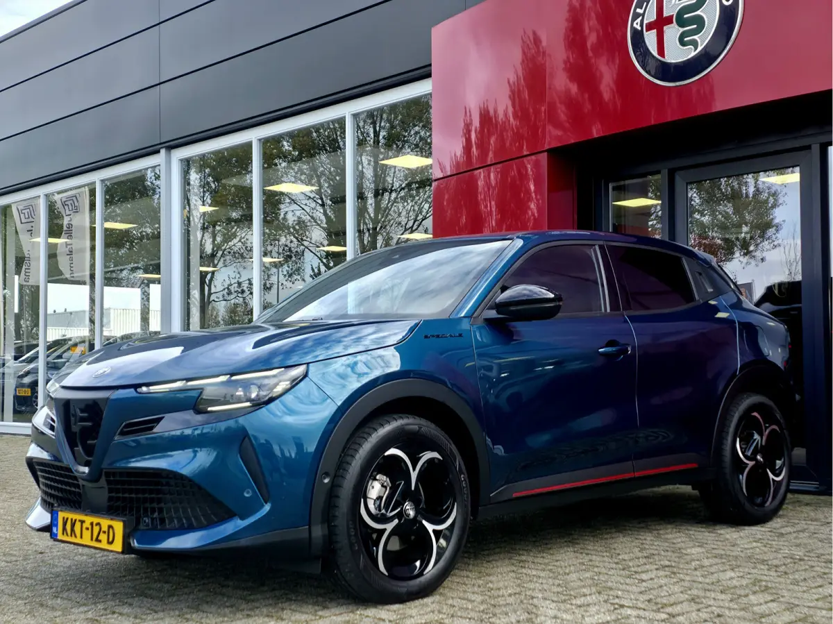 1.2 Turbo Hybrid Ibrida Speciale | Pack Techno | Stoelverwarming | Electrische kofferklep | Camera achter | Apple Carplay/Android auto