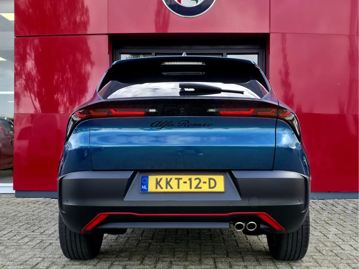 1.2 Turbo Hybrid Ibrida Speciale | Pack Techno | Stoelverwarming | Electrische kofferklep | Camera achter | Apple Carplay/Android auto