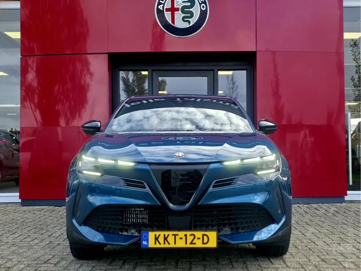 1.2 Turbo Hybrid Ibrida Speciale | Pack Techno | Stoelverwarming | Electrische kofferklep | Camera achter | Apple Carplay/Android auto