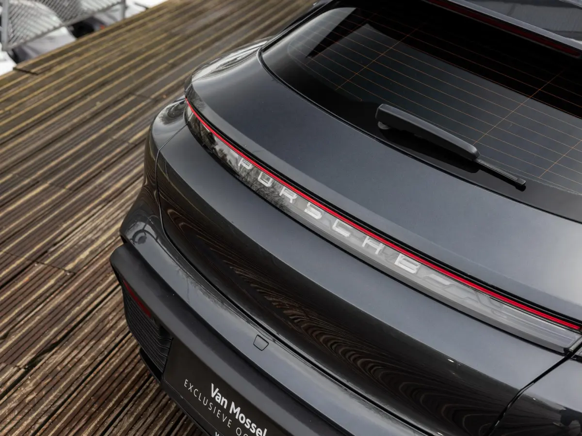79 kWh | BOSE | PASM LUCHTVERING | PANORAMADAK | 20 INCH | ACHTERUITRIJCAMERA | WARMTEPOMP | ADAPTIEVE CRUISE CONTROL | 14-WEG STOELEN | VULKAANGRIJS |