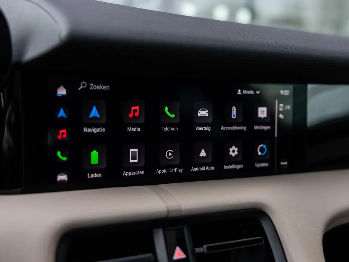 79 kWh | BOSE | PASM LUCHTVERING | PANORAMADAK | 20 INCH | ACHTERUITRIJCAMERA | WARMTEPOMP | ADAPTIEVE CRUISE CONTROL | 14-WEG STOELEN | VULKAANGRIJS |