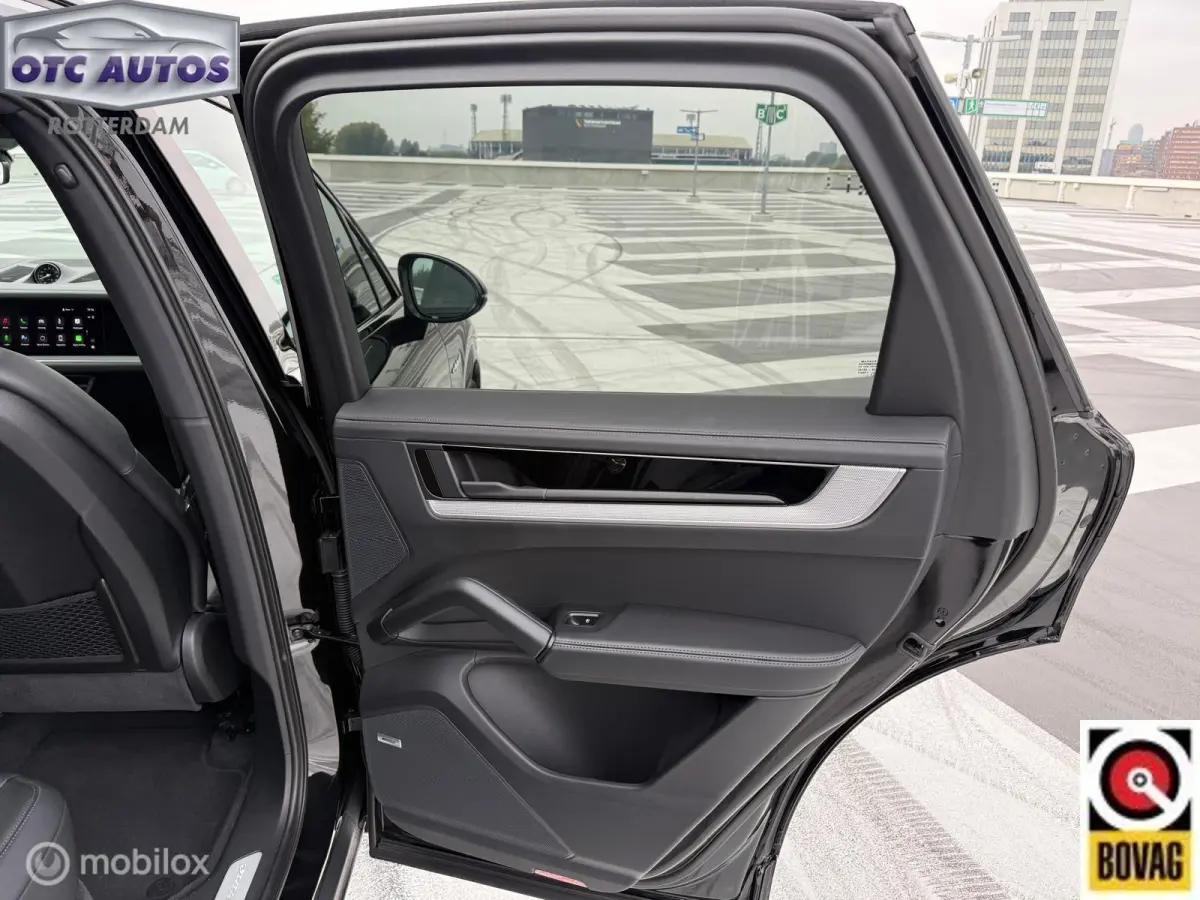 3.0 E-Hybrid BJ 2025 nieuw model Dealer onderhouden -1e eigenaar