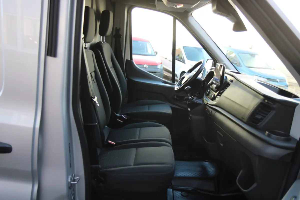 350 2.0 TDCI L2H2 Trend MHEV 130PK / Sync 3 / Dealer onderhoudsbeurt
