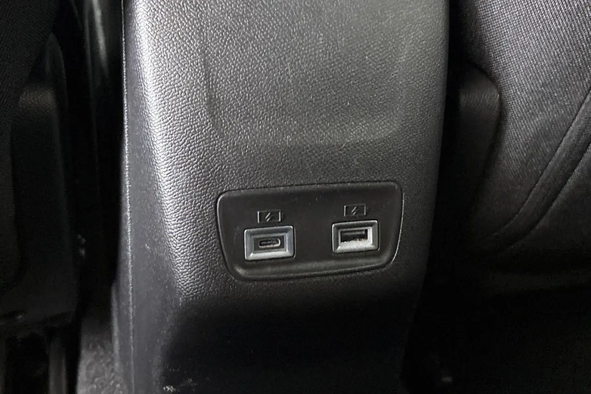 1.2 PureTech 100 Allure Keyless Clima Apple CarPlay