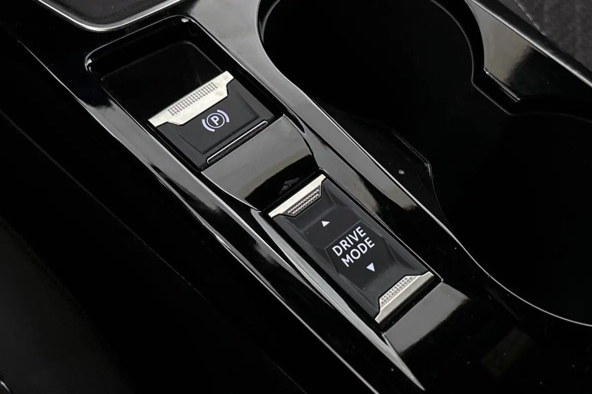 1.2 PureTech 100 Allure Keyless Clima Apple CarPlay