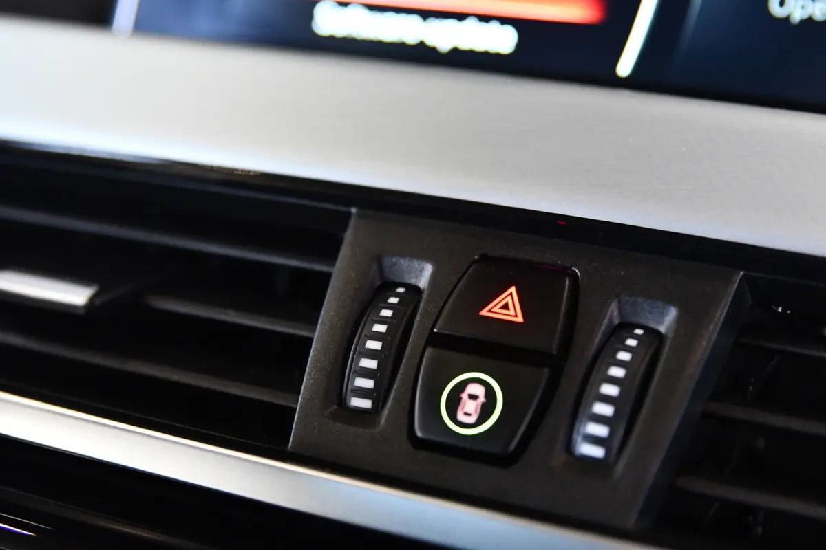 XDrive25d M Sport, ACC, Memory, Camera, HUD, Leder, LED!