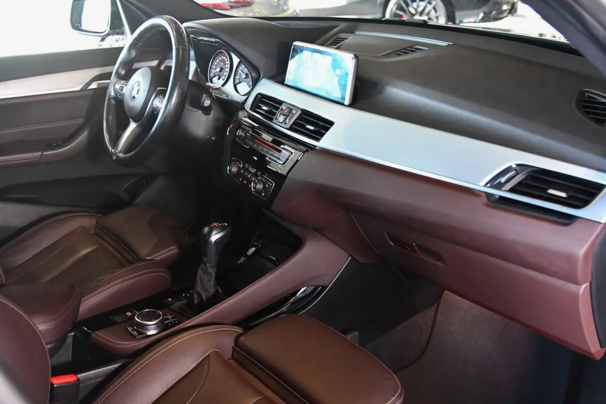 XDrive25d M Sport, ACC, Memory, Camera, HUD, Leder, LED!