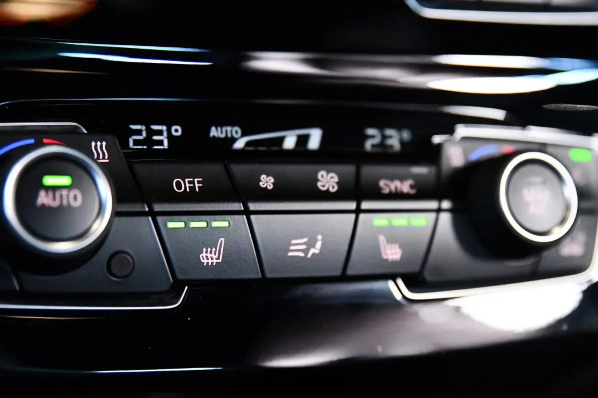 XDrive25d M Sport, ACC, Memory, Camera, HUD, Leder, LED!