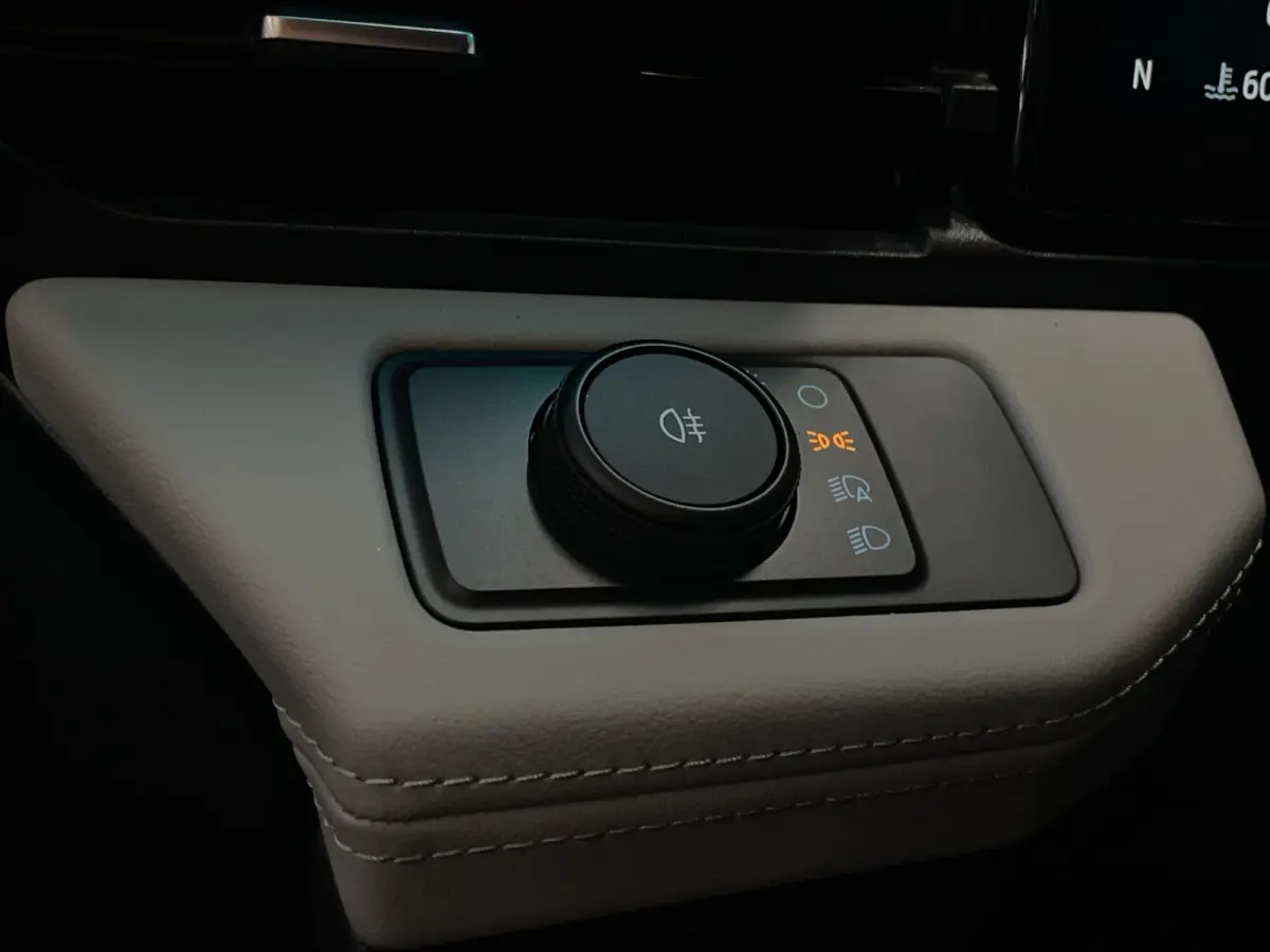 1.0 EcoBoost Sound Edition Adaptieve cruise | 360 Camera | Stoel- stuurverw. | Carplay | Two tone interieur | B&O | Full LED