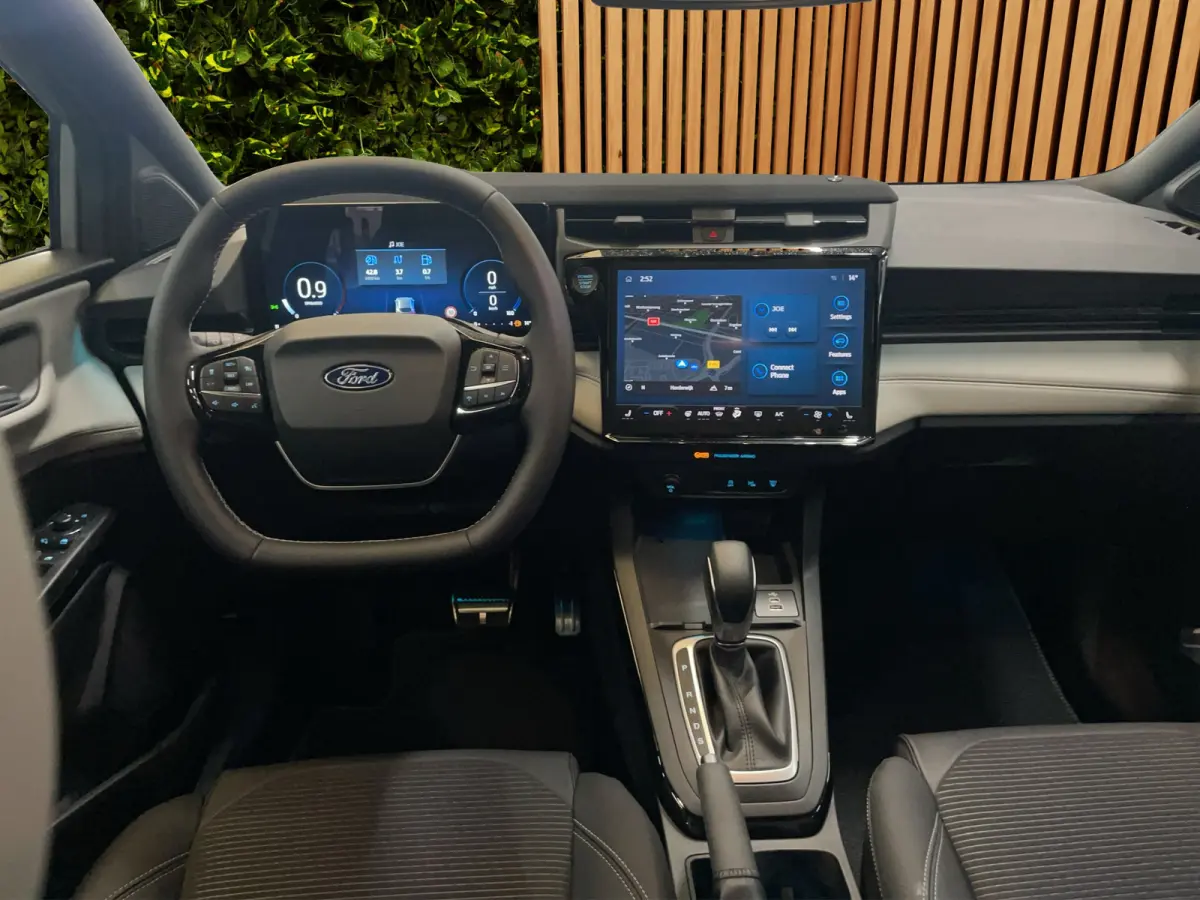 1.0 EcoBoost Sound Edition Adaptieve cruise | 360 Camera | Stoel- stuurverw. | Carplay | Two tone interieur | B&O | Full LED