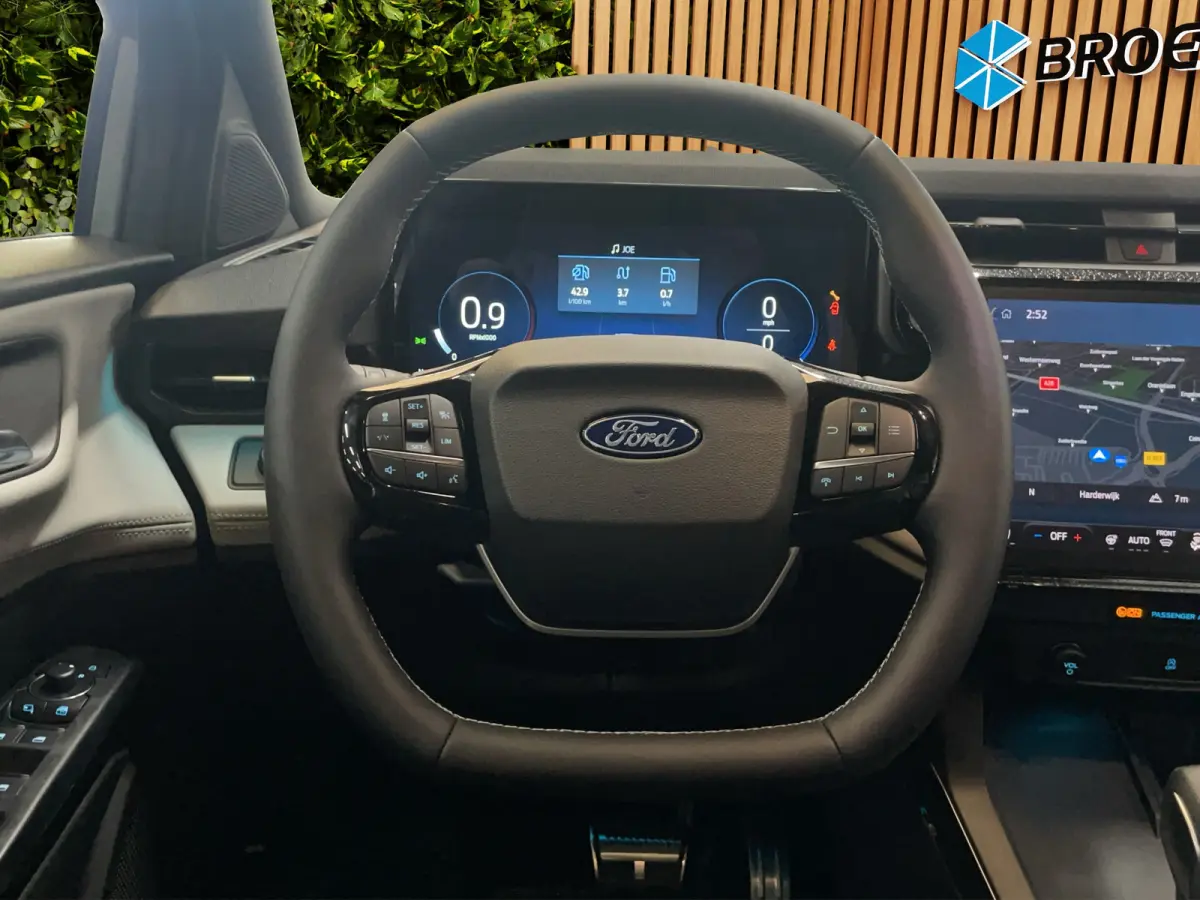 1.0 EcoBoost Sound Edition Adaptieve cruise | 360 Camera | Stoel- stuurverw. | Carplay | Two tone interieur | B&O | Full LED