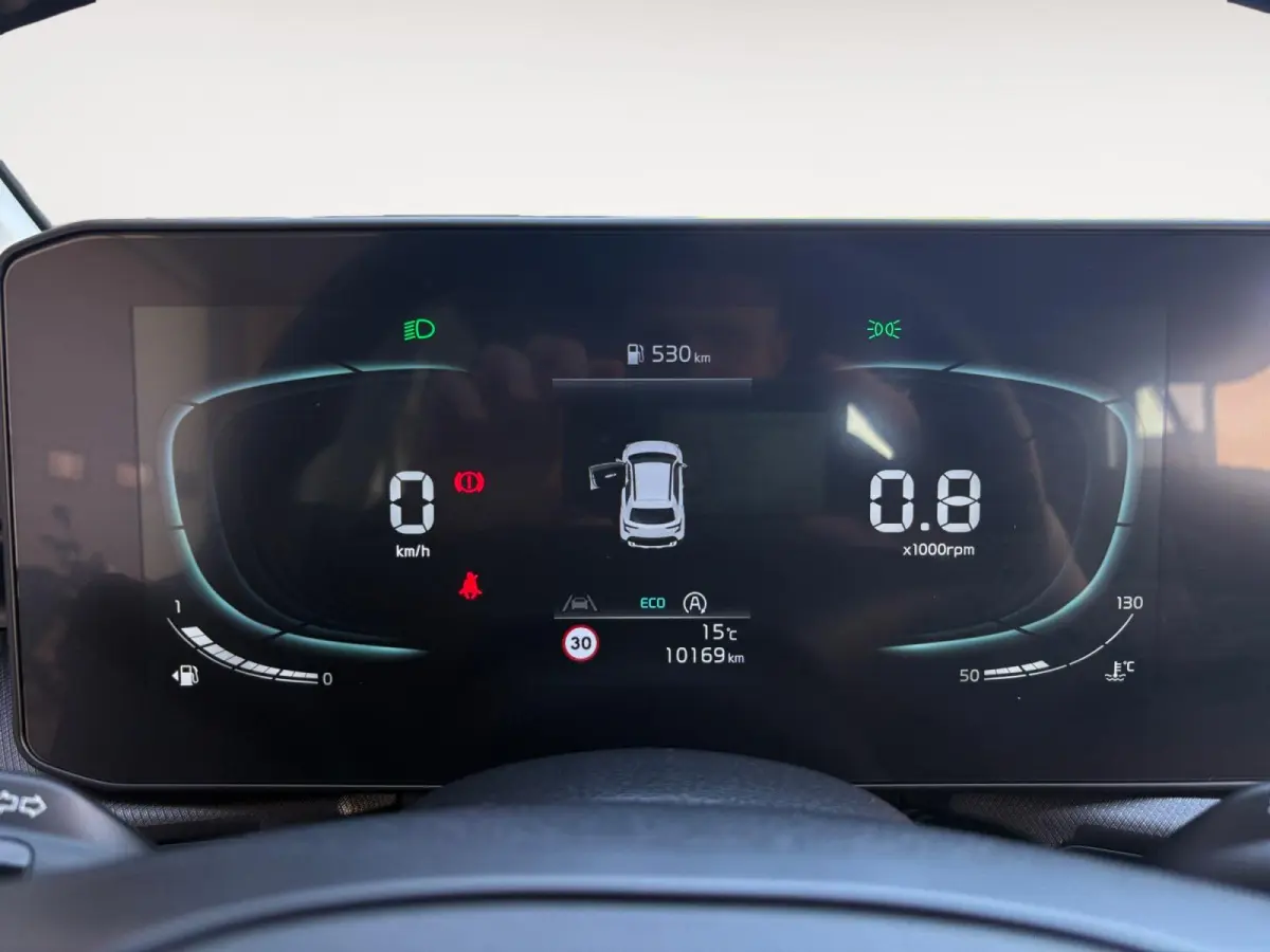 1.0 T-GDi MHEV DynamicLine | Navigatie | Camera | Climate control | Adaptieve Cruise control | Apple Carplay / Android Auto | Parkeersensoren achter | Lichtmetalen Velgen |