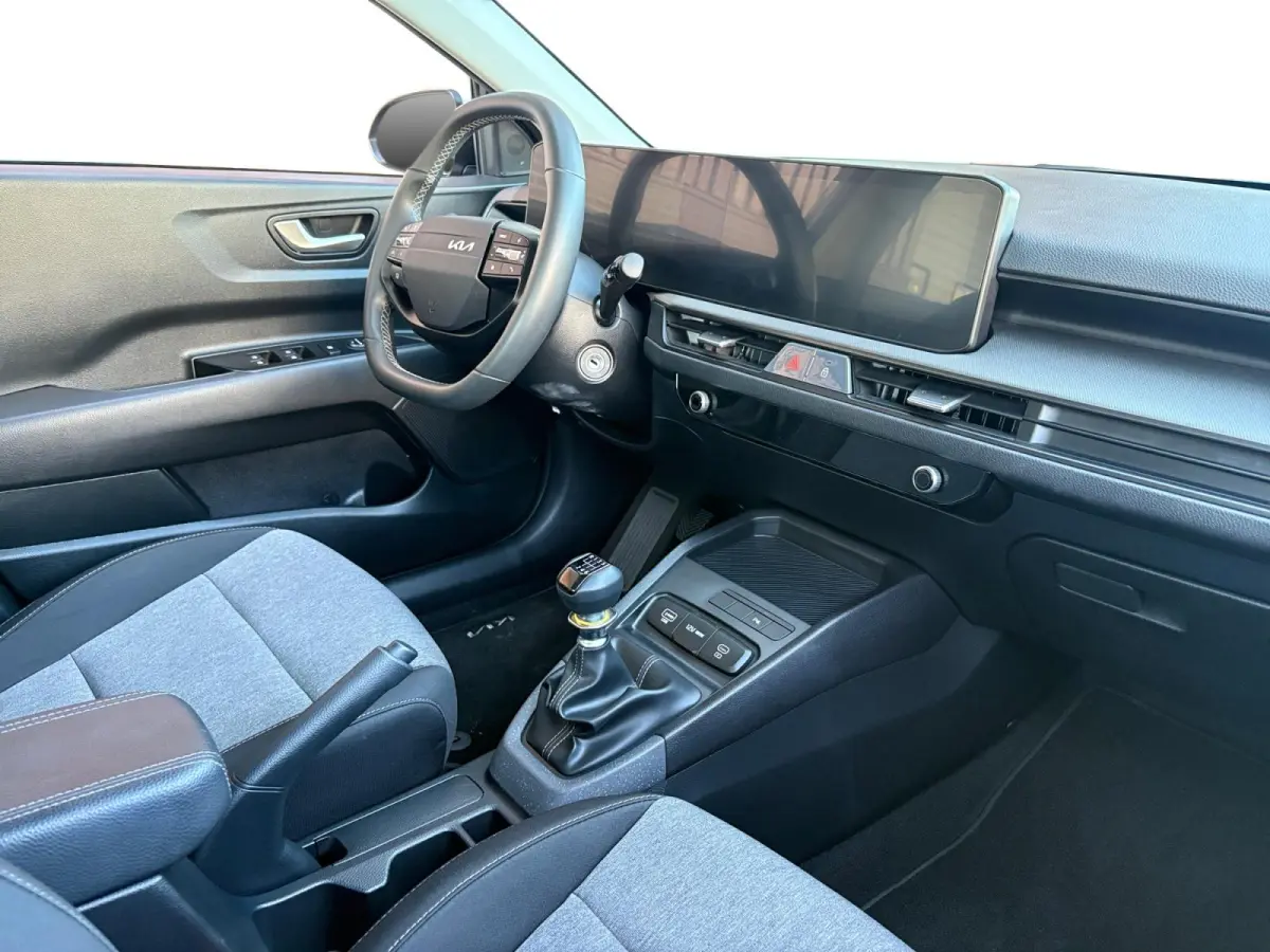 1.0 T-GDi MHEV DynamicLine | Navigatie | Camera | Climate control | Adaptieve Cruise control | Apple Carplay / Android Auto | Parkeersensoren achter | Lichtmetalen Velgen |