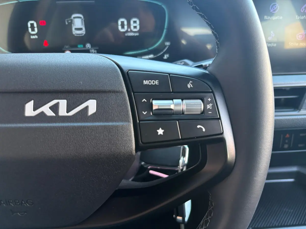 1.0 T-GDi MHEV DynamicLine | Navigatie | Camera | Climate control | Adaptieve Cruise control | Apple Carplay / Android Auto | Parkeersensoren achter | Lichtmetalen Velgen |