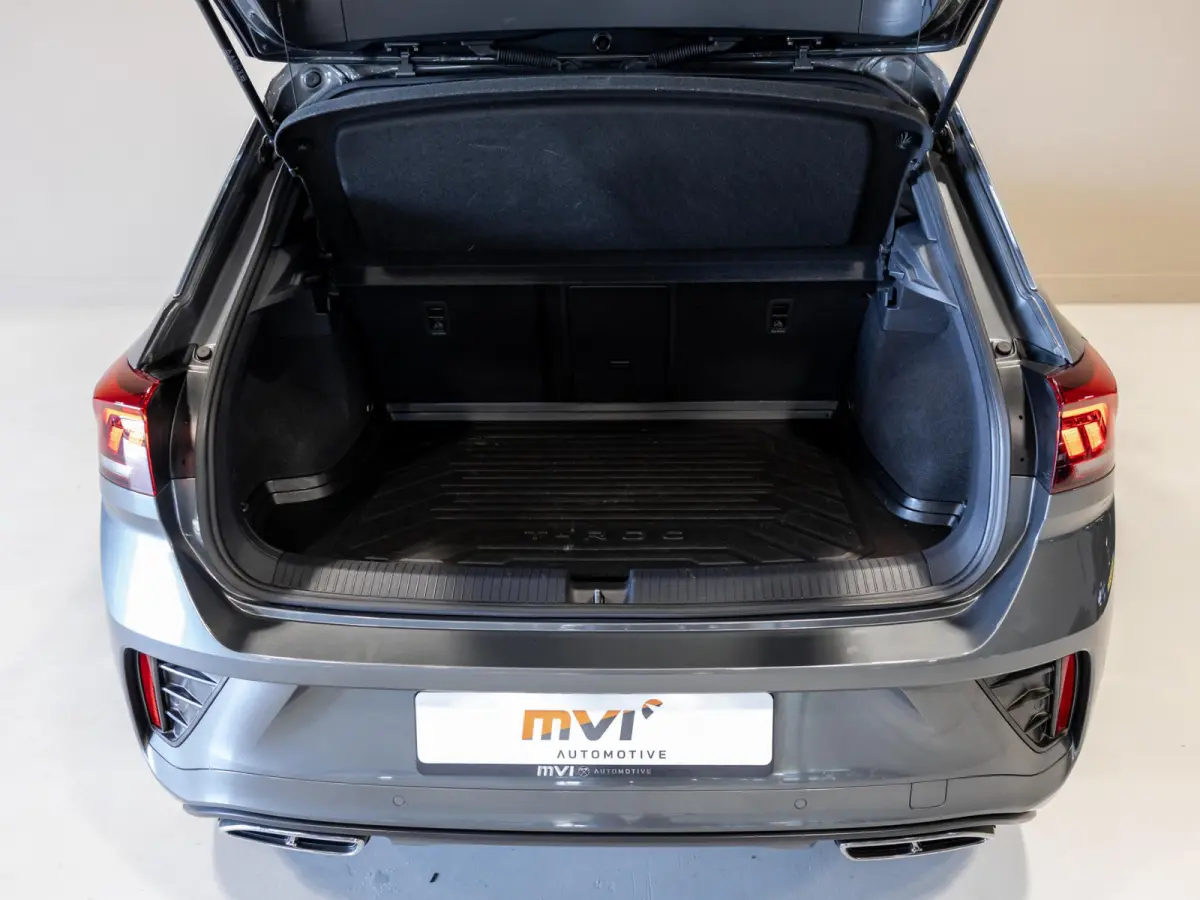1.0 TSI R-Line / 110pk / NAP / Dodehoek herkenning / Virtual dashboard /