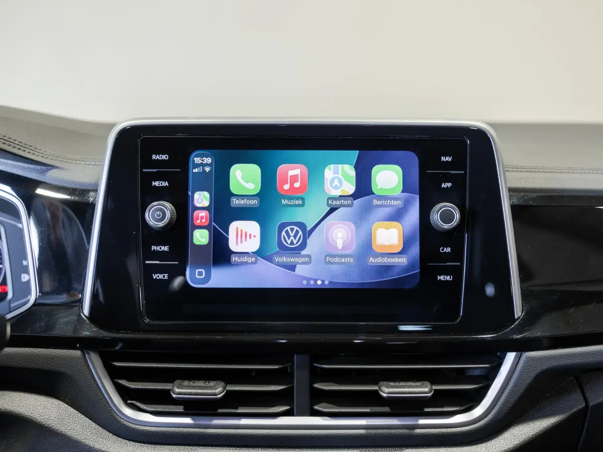1.0 TSI R-Line / 110pk / NAP / Dodehoek herkenning / Virtual dashboard /