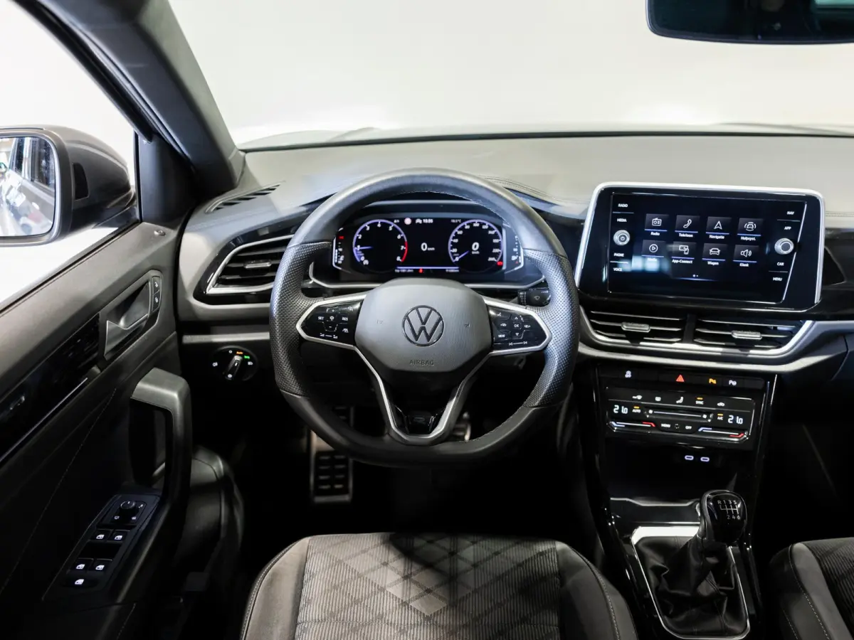 1.0 TSI R-Line / 110pk / NAP / Dodehoek herkenning / Virtual dashboard /