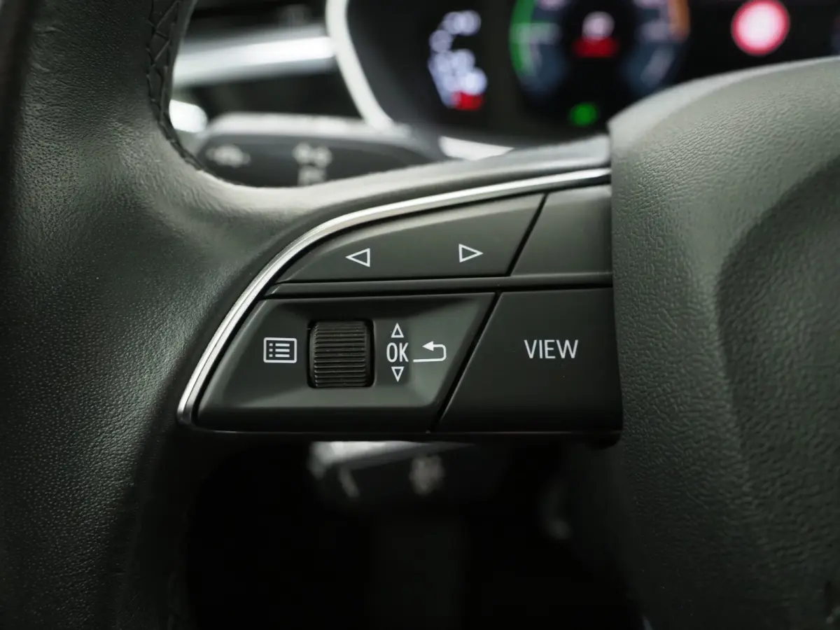 45 TFSI e Edition Full Black | Panoramadak | Stoelverwarming | Virtual | Cruise | PDC | LED | Carplay