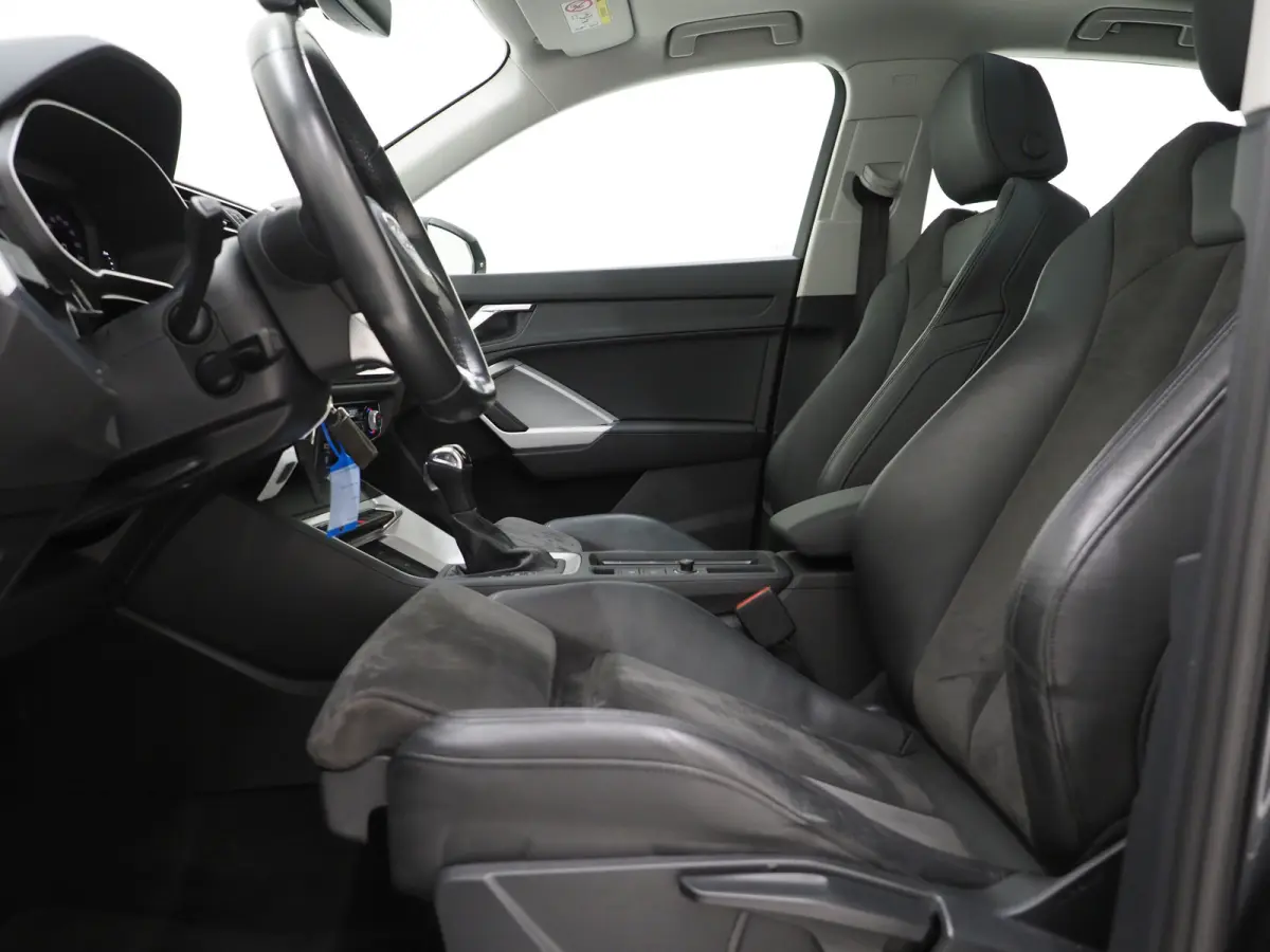 45 TFSI e Edition Full Black | Panoramadak | Stoelverwarming | Virtual | Cruise | PDC | LED | Carplay