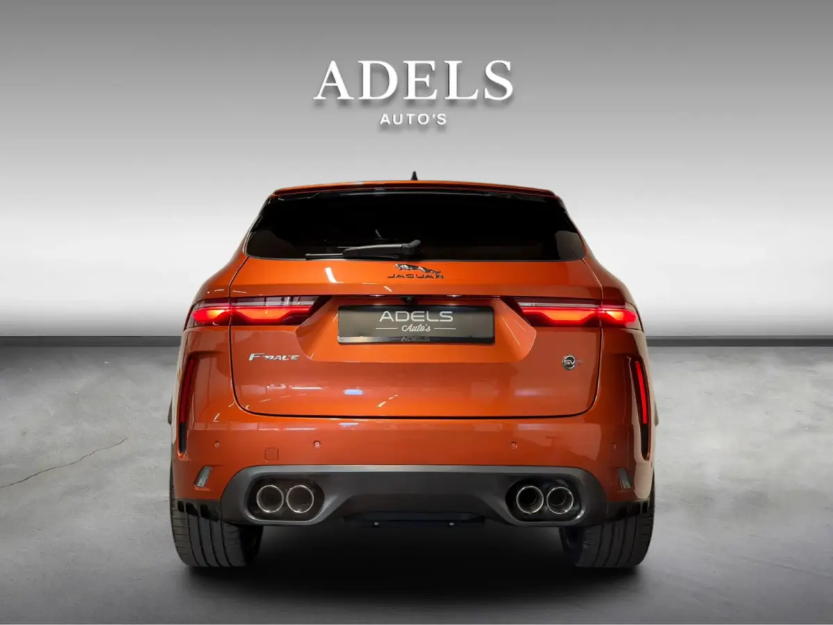 5.0 P550 V8 SVR Speciale lak SVO Ultra Metallic Trekhaak Meridian Carbon Pano CameraDealer Onderhouden