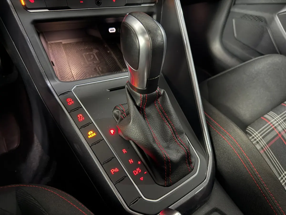 2.0 TSI GTI*Bomvol*Pano*Stoelverwarming*Blindspot*