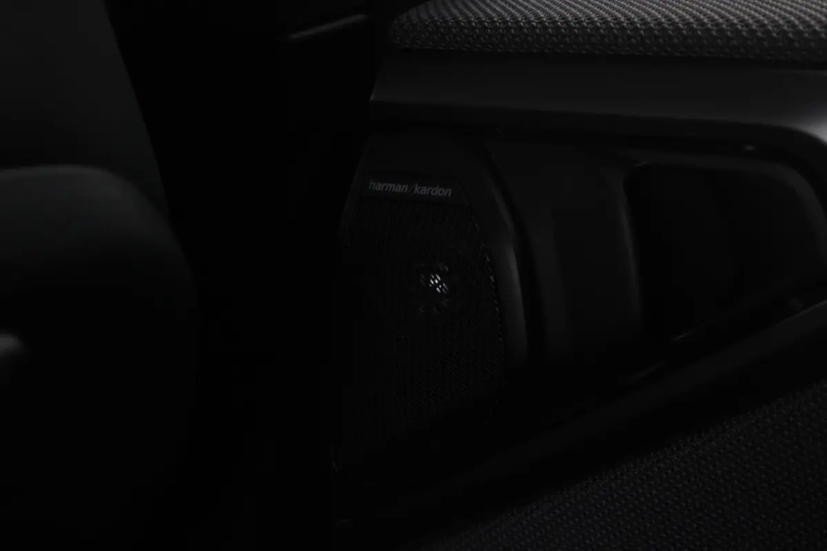 M50 xDrive 399PK M-SPORT PRO | PANORAMA DAK | HARMAN KARDON AUDIO SYSTEM | COMFORT PACK: (STOELVENTILATIE OP DE VOORSTOELEN, ELEKTRISCH VERWARMBARE VOORSTOELEN EN BUITENSTE ZITPLAATSEN ACHTE