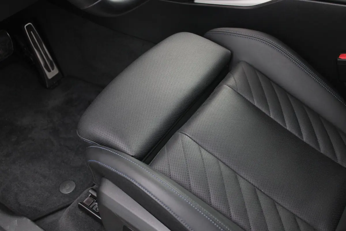 M50 xDrive 399PK M-SPORT PRO | PANORAMA DAK | HARMAN KARDON AUDIO SYSTEM | COMFORT PACK: (STOELVENTILATIE OP DE VOORSTOELEN, ELEKTRISCH VERWARMBARE VOORSTOELEN EN BUITENSTE ZITPLAATSEN ACHTE