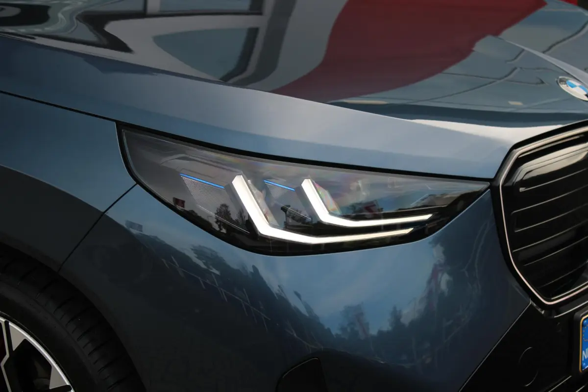 M50 xDrive 399PK M-SPORT PRO | PANORAMA DAK | HARMAN KARDON AUDIO SYSTEM | COMFORT PACK: (STOELVENTILATIE OP DE VOORSTOELEN, ELEKTRISCH VERWARMBARE VOORSTOELEN EN BUITENSTE ZITPLAATSEN ACHTE