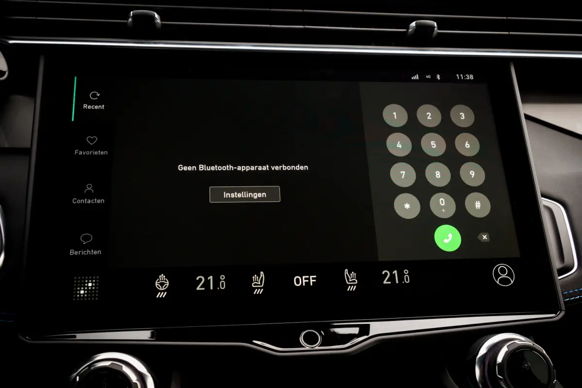 1.5 Plug-in Hybrid 262 Pk | Stuurverwarming | Zwarte Hemel | 75 km Elektrisch Panoramadak | 360 Camera | NL Auto | 20 inch. LMV | 1e eigenaar
