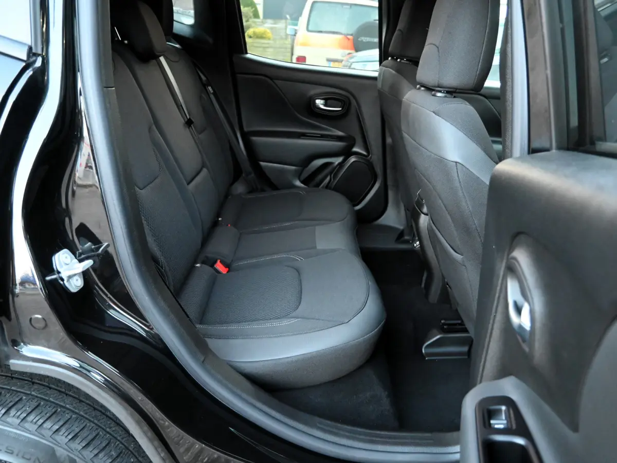 1.0T Limited, U-connect, LED, clima, cruise, 2 x PDC,