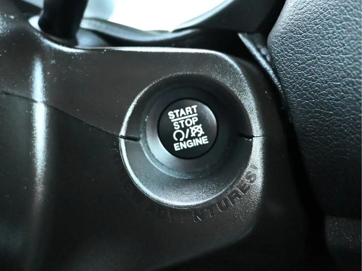 1.0T Limited, U-connect, LED, clima, cruise, 2 x PDC,