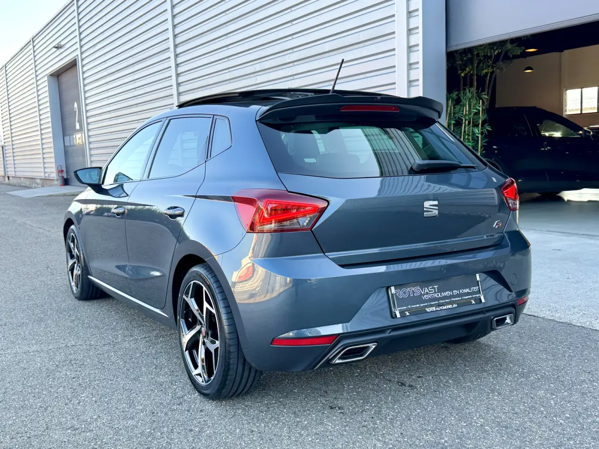1.0 TSI DSG FR Pano|Leer|Navi|LED Grijs