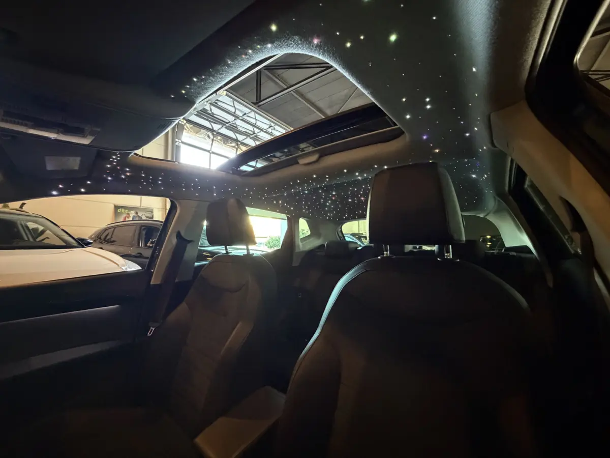 1.0 TSI DSG FR Pano|Leer|Navi|LED Grijs