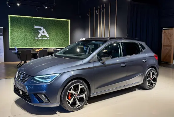 1.0 TSI DSG FR Pano|Leer|Navi|LED Grijs