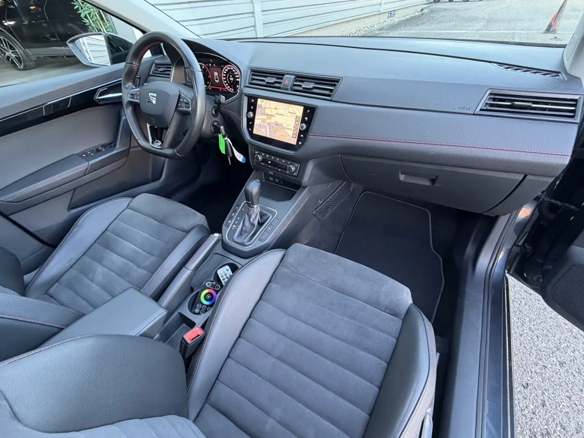 1.0 TSI DSG FR Pano|Leer|Navi|LED Grijs
