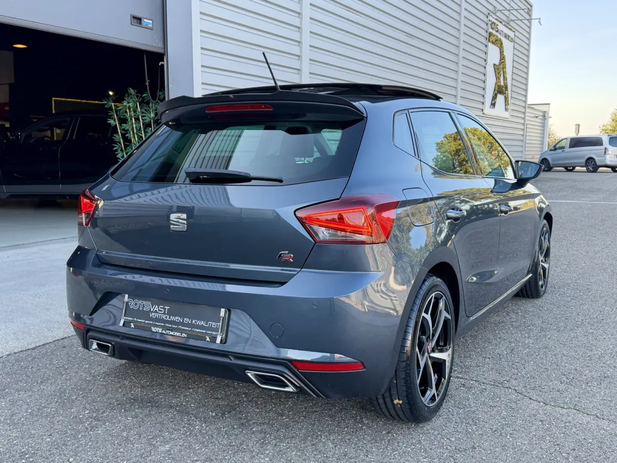 1.0 TSI DSG FR Pano|Leer|Navi|LED Grijs