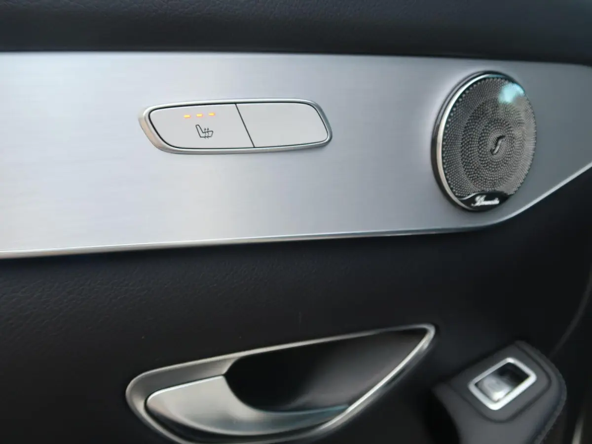 250 4MATIC AMG PANORAMADAK|ADAPTIVE CRUISECONTROL|STUURHULP|RIJSTROOK|NAVIGATIE|LEDER|CAMERA|ZEER MOOI