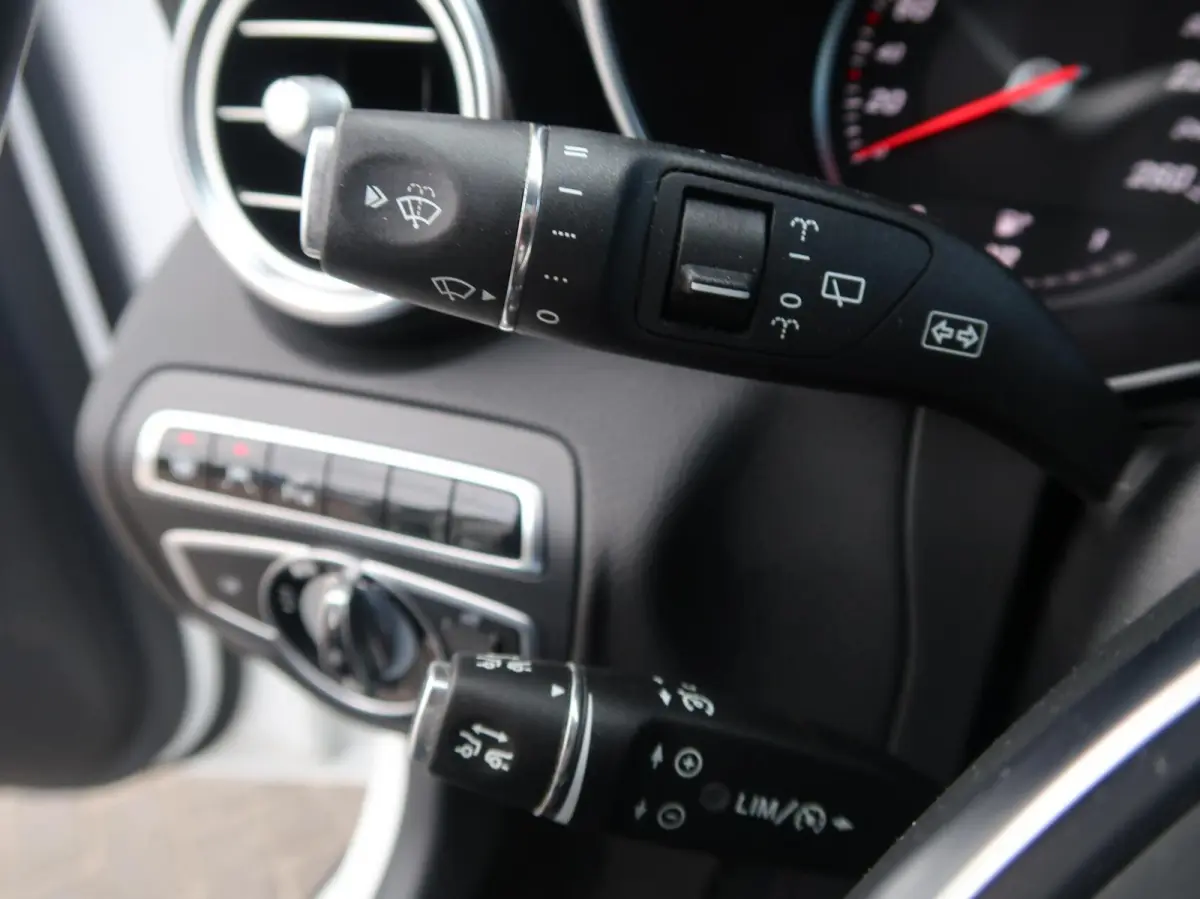 250 4MATIC AMG PANORAMADAK|ADAPTIVE CRUISECONTROL|STUURHULP|RIJSTROOK|NAVIGATIE|LEDER|CAMERA|ZEER MOOI