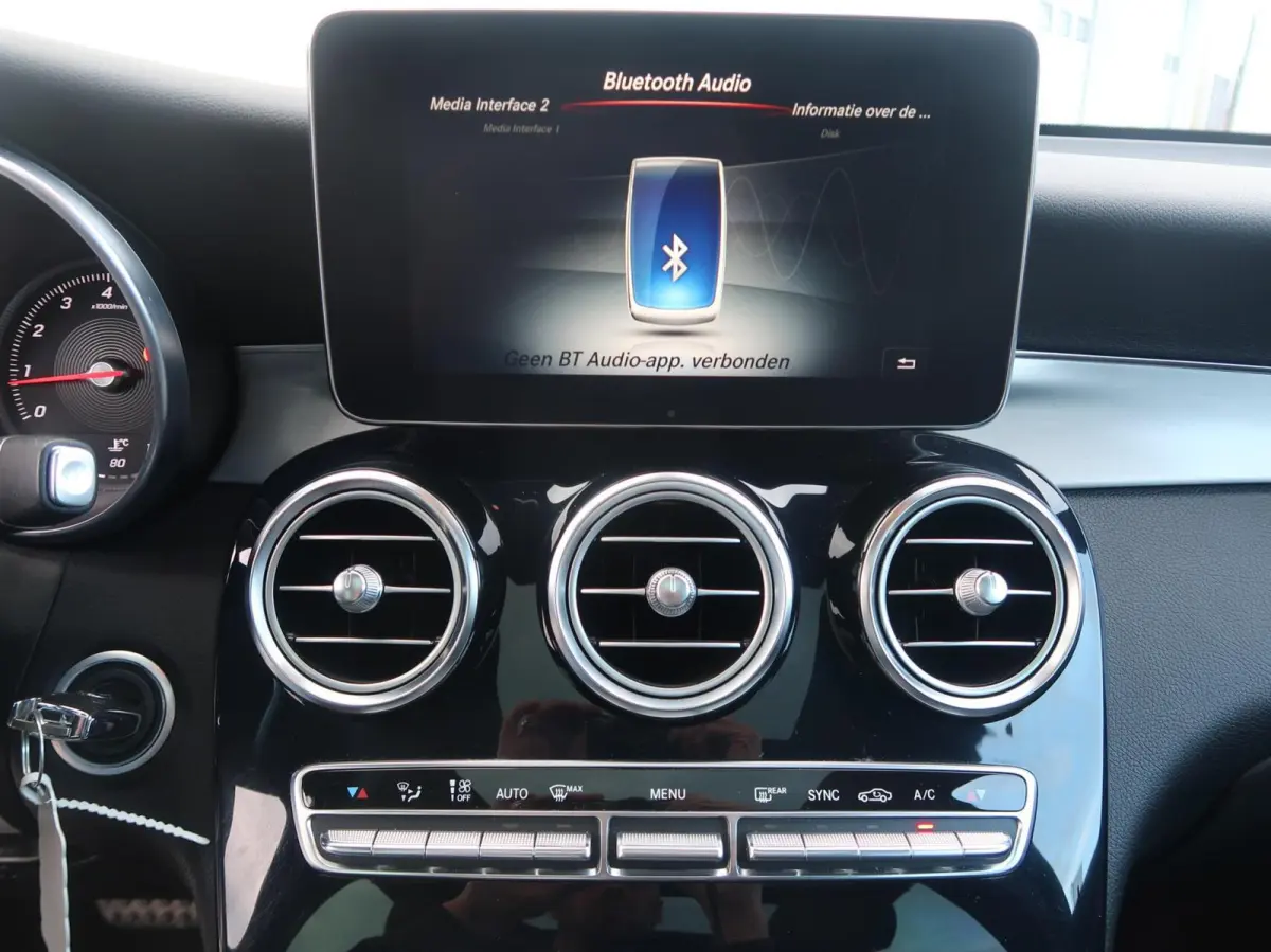 250 4MATIC AMG PANORAMADAK|ADAPTIVE CRUISECONTROL|STUURHULP|RIJSTROOK|NAVIGATIE|LEDER|CAMERA|ZEER MOOI