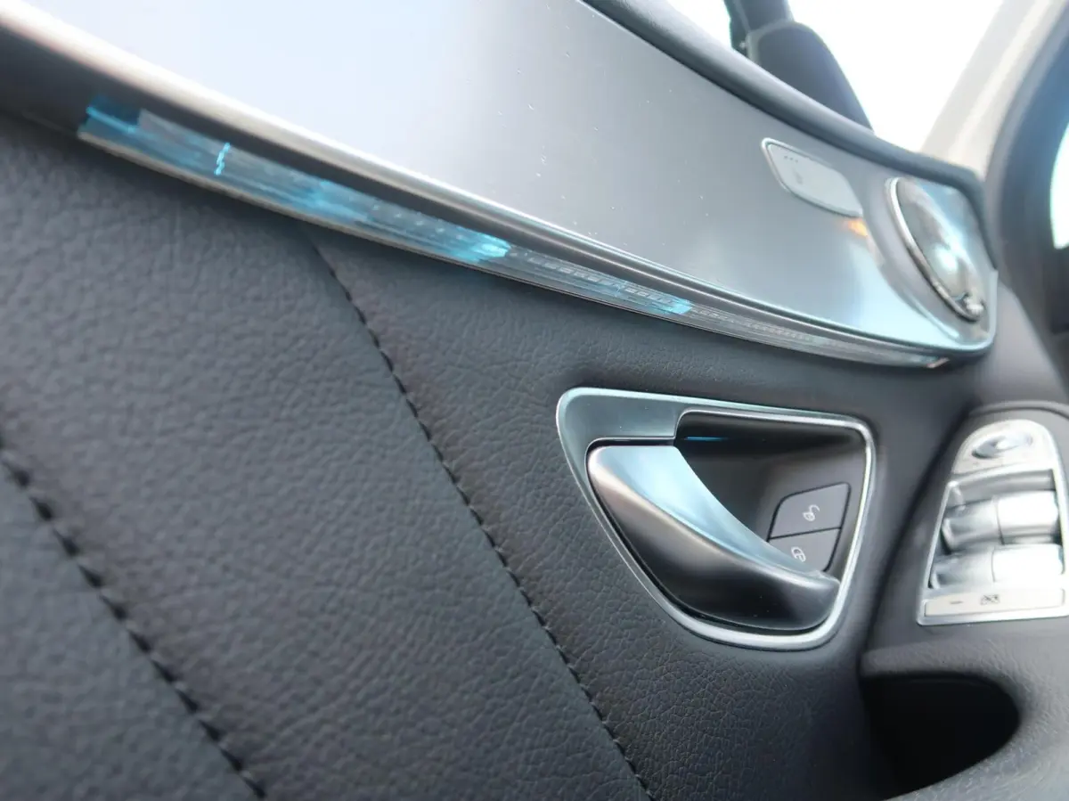 250 4MATIC AMG PANORAMADAK|ADAPTIVE CRUISECONTROL|STUURHULP|RIJSTROOK|NAVIGATIE|LEDER|CAMERA|ZEER MOOI