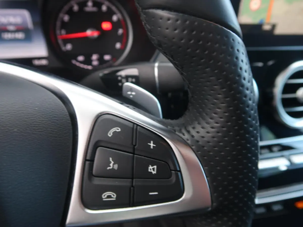 250 4MATIC AMG PANORAMADAK|ADAPTIVE CRUISECONTROL|STUURHULP|RIJSTROOK|NAVIGATIE|LEDER|CAMERA|ZEER MOOI