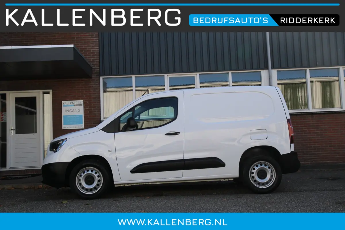 1.5D L1H1 Edition / Navi & App Connect / Stuur verwarming / PDC