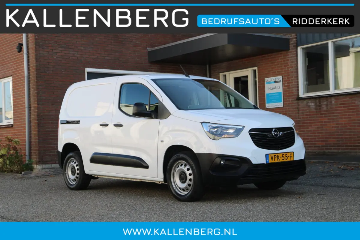 1.5D L1H1 Edition / Navi & App Connect / Stuur verwarming / PDC