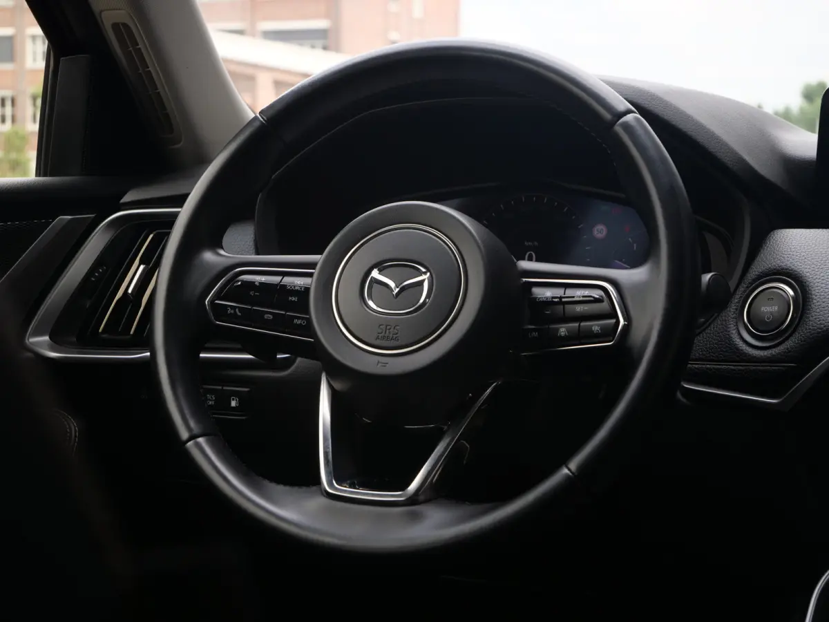 2.5 e-SkyActiv PHEV Takumi 327 Pk Automaat Navi / DAB / Camera / Apple Carplay / Leer