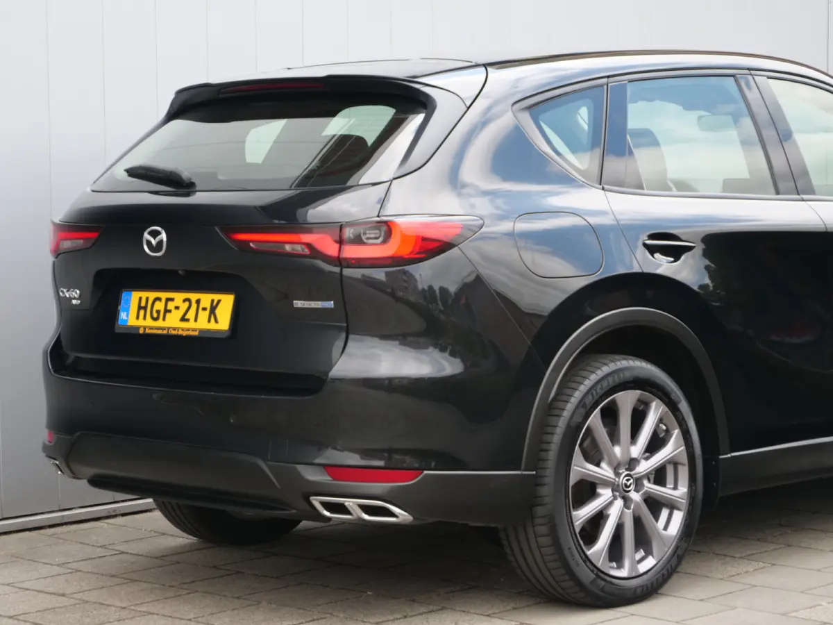 2.5 e-SkyActiv PHEV Takumi 327 Pk Automaat Navi / DAB / Camera / Apple Carplay / Leer