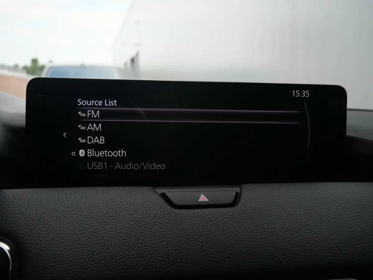 2.5 e-SkyActiv PHEV Takumi 327 Pk Automaat Navi / DAB / Camera / Apple Carplay / Leer