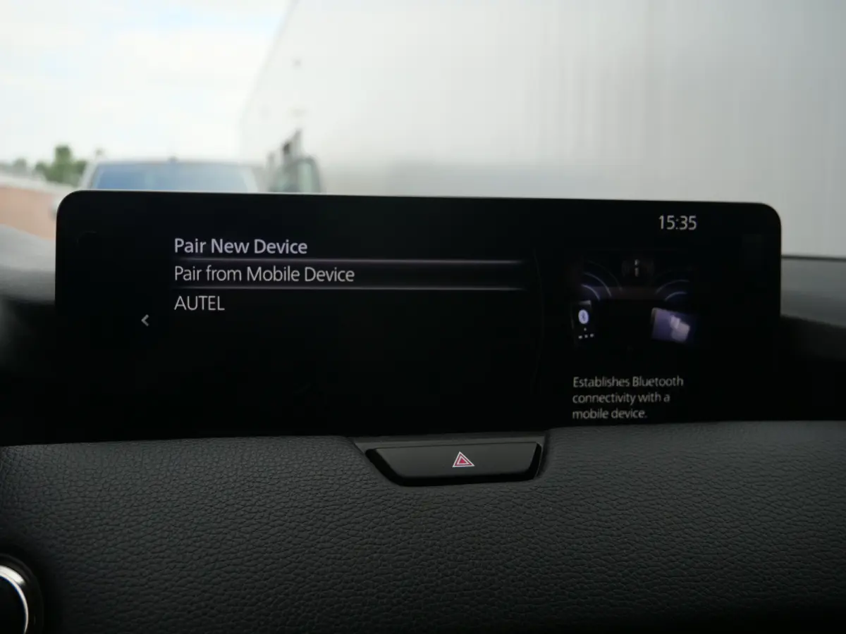 2.5 e-SkyActiv PHEV Takumi 327 Pk Automaat Navi / DAB / Camera / Apple Carplay / Leer