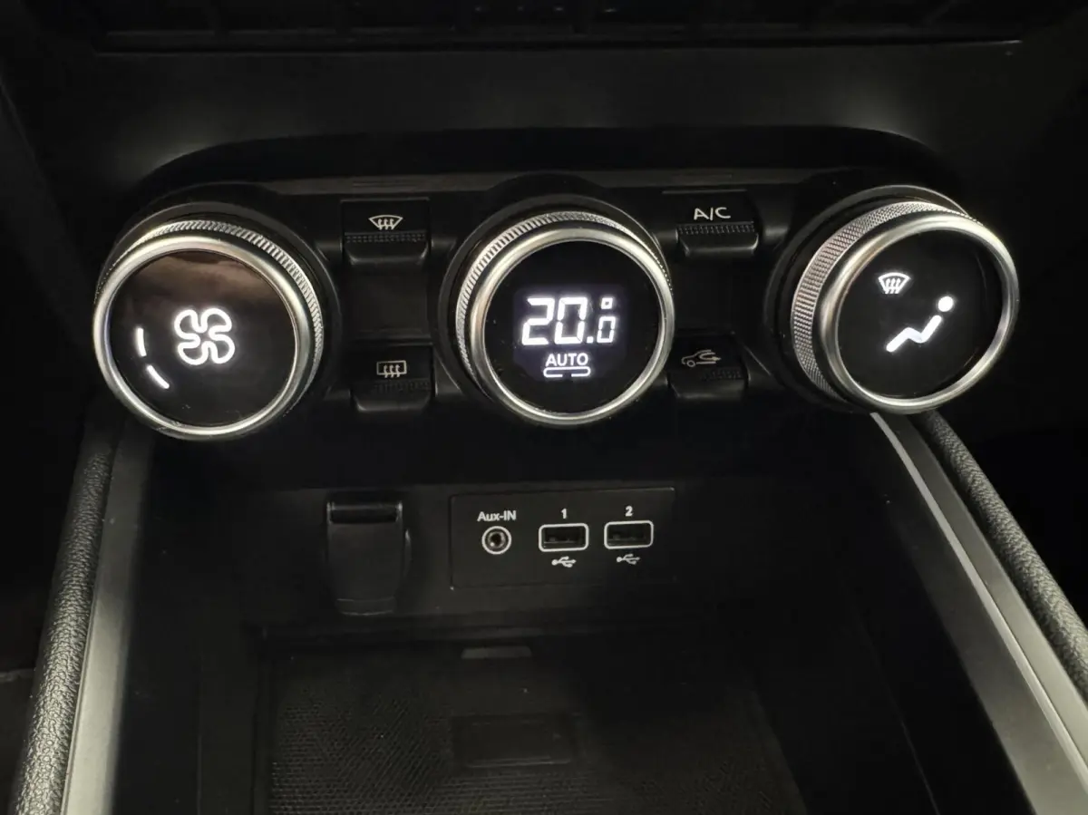 1.0 TCe Zen Carplay-Cr.contr-Clima-Parkeersenoren-LED-Lm16''velgen